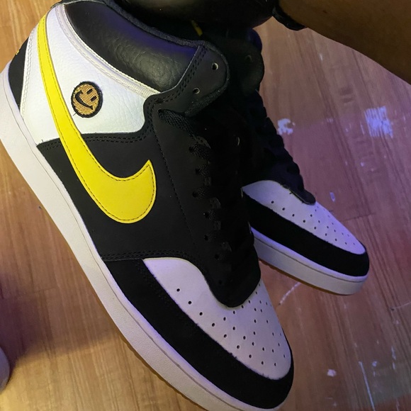 Nike Vision Courts Go The Extra Smile